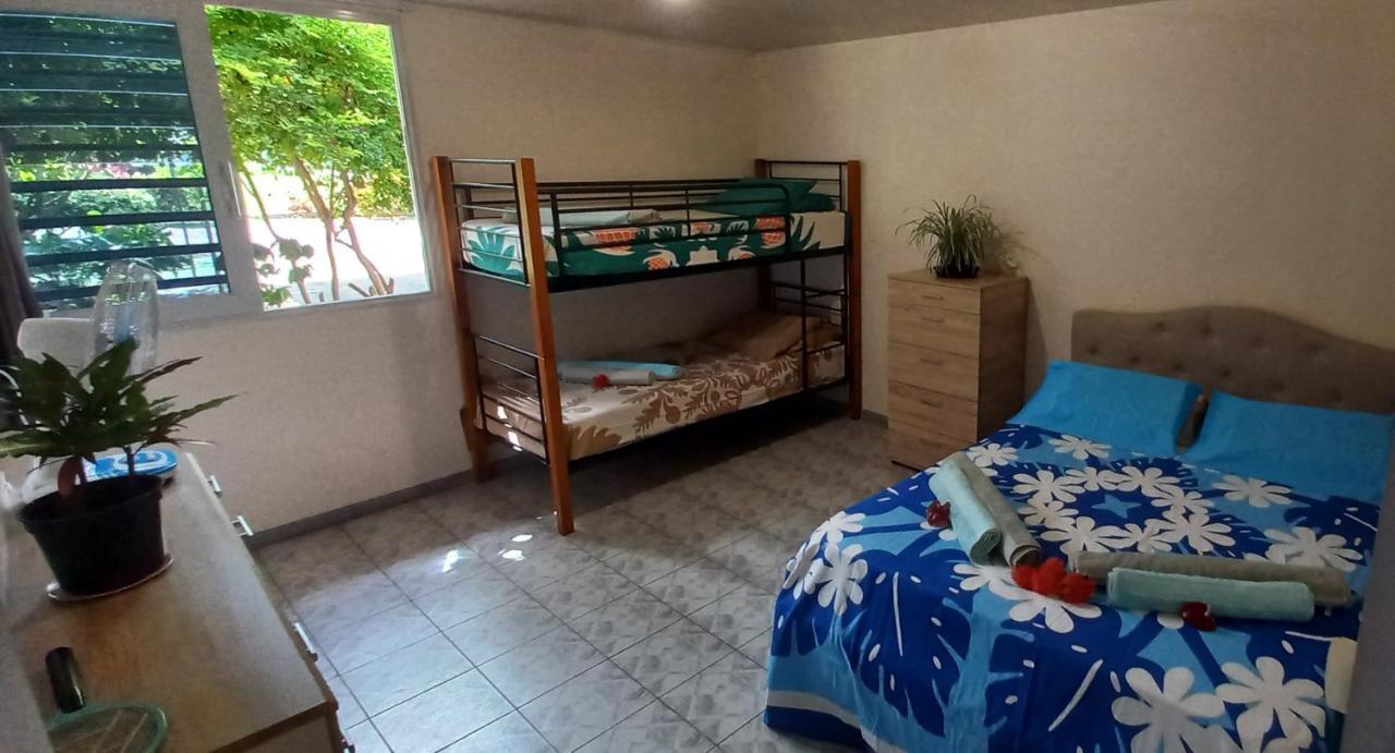 Pension Toka Eva Nuku Hiva Extérieur photo