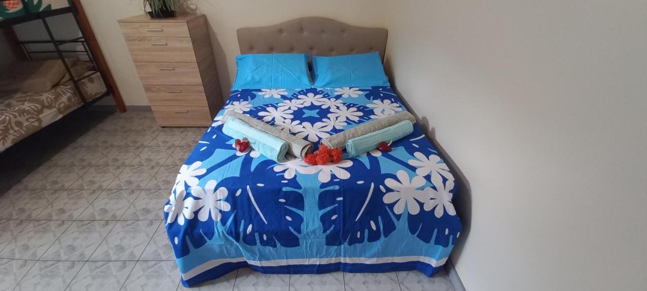 Pension Toka Eva Nuku Hiva Extérieur photo